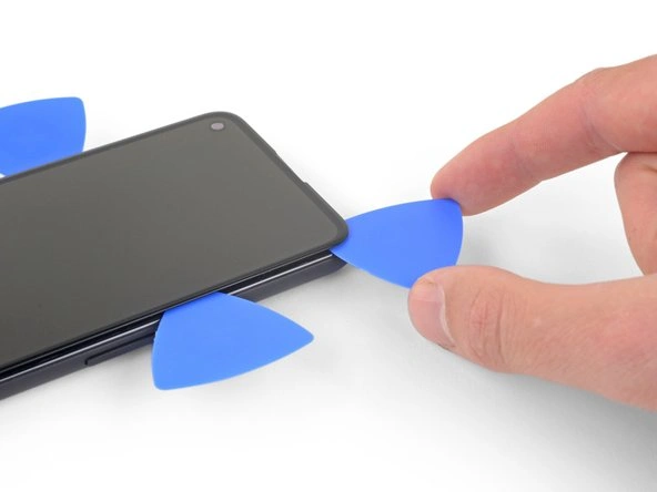 تعویض باتری گوشی های پلمپ با پیک قاب باز کن